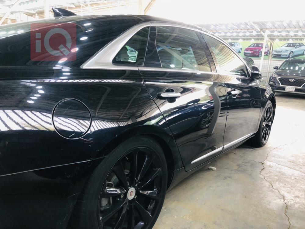 كاديلاك XTS